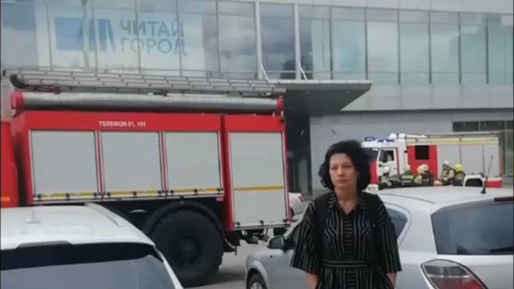 В Самаре из ТЦ Мега Сити эвакуировали посетителей из-за запаха гари