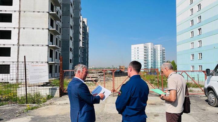 В Новосибирске показали прогресс на затянувшейся стройке в Плющихинском жилмассиве