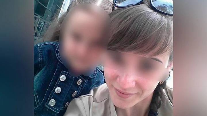 Оказались в трудной жизненной ситуации, скитались по городам: горе-мать призналась, почему бросила 3-летнюю дочь