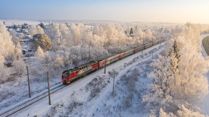 Около тысячи дополнительных поездов повезут пассажиров на новогодние и рождественские праздники
