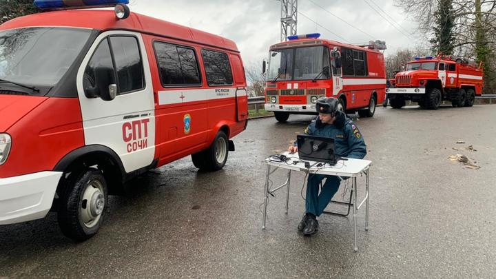 На трассе Джубга-Лазаревское открыли мобильный пункт обогрева