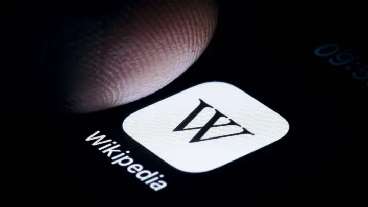 Википедия довралась: Американский прокурор обвинил онлайн-энциклопедию в переписывании фактов