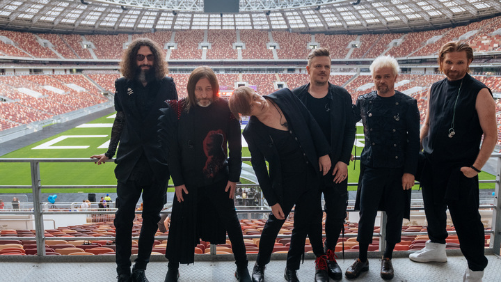 Выступившая против СВО и России группа Би-2 собирается в Лужники. Как это понимать?