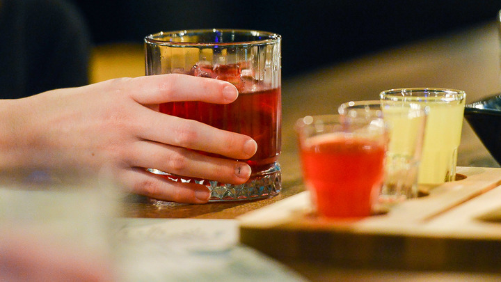 Ученые: русские и белорусы лучше других переносят алкоголь