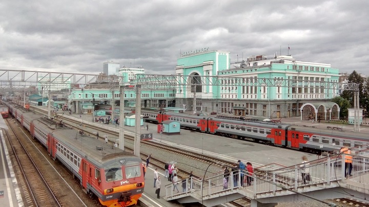Из-за капремонта путей в Новосибирской области изменят расписание 40 электричек
