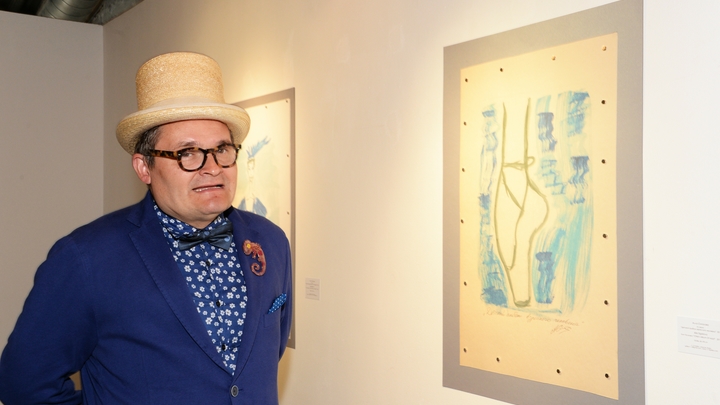 Зачем тратить слова на историка моды Васильева? Выводы уже сделаны: Перебежчик потерял работу