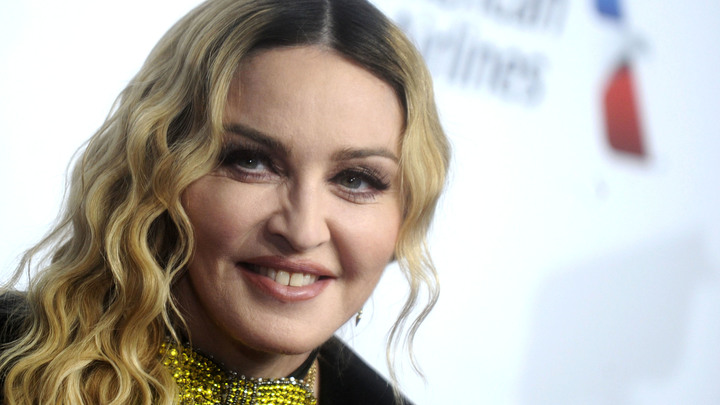 Концерты Мадонны отменяются: Певица попала в больницу в тяжёлом состоянии