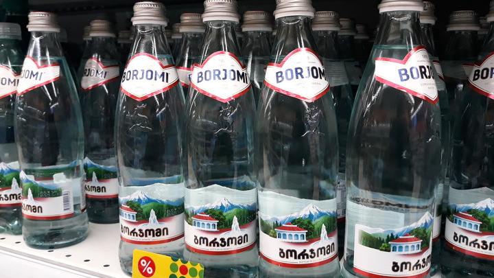 Поздно пить боржоми! В Грузии закрылся завод по производству минеральной воды