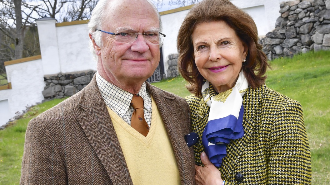 Король и королева Швеции попали в изоляцию изза COVID