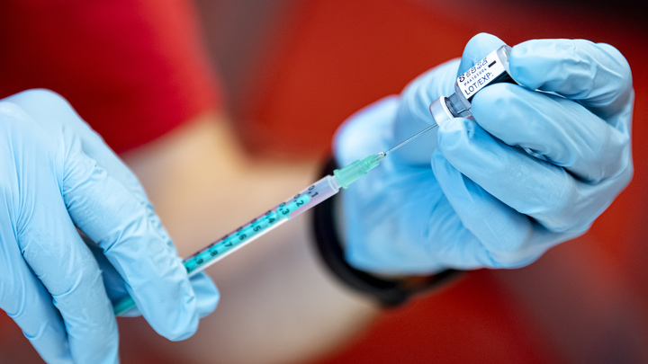 Доктор медицины раскрыл, у кого уже есть десятилетний иммунитет к COVID: Зачем их вакцинировать?