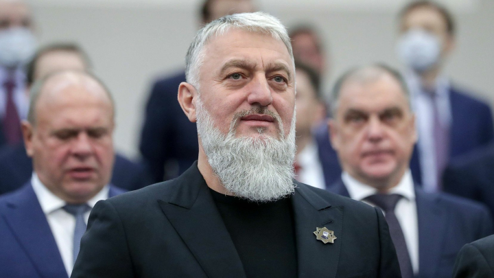 Депутат Госдумы Делимханов опубликовал пост с 9 оскорблениями Зеленского