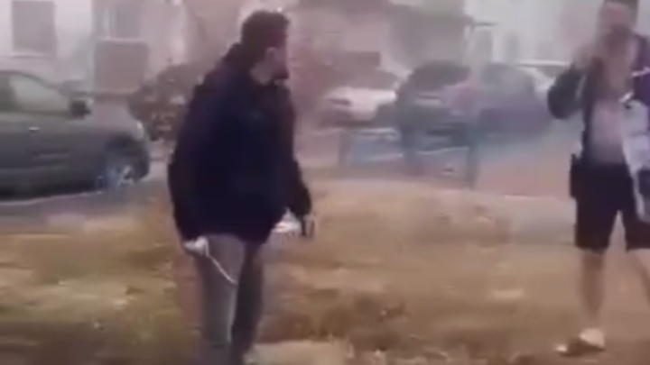 В Самаре разъярённый водитель угрожал ножом соседу из-за места на парковке