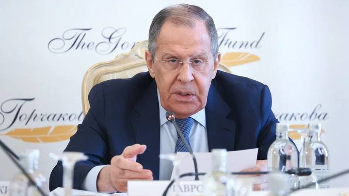 Лавров назвал главу ЮНЕСКО соучастницей информационной войны против России