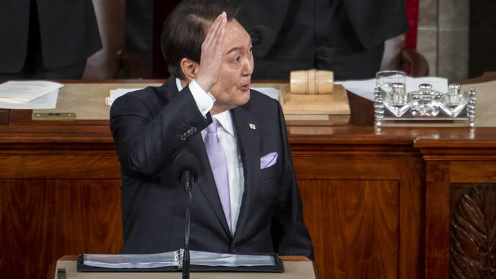 На Украину прибыл высокопоставленный гость: Визит держали в секрете до последнего