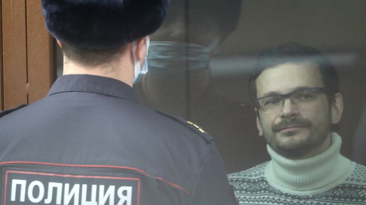 Суд приговорил Яшина* к 8,5 года тюрьмы за фейки о ВС России