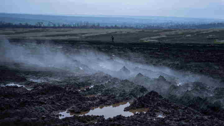 Окружение и полный разгром: США призывали Зеленского оставить Бахмут