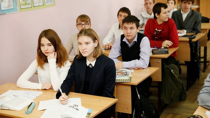 На Кубани до 50 тысяч рублей увеличили размер премии одаренным школьникам
