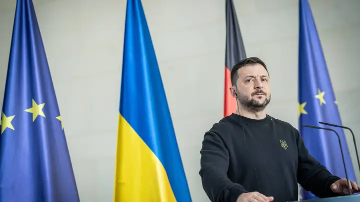 Зеленский второй день обзванивает премьеров и президентов европейских стран