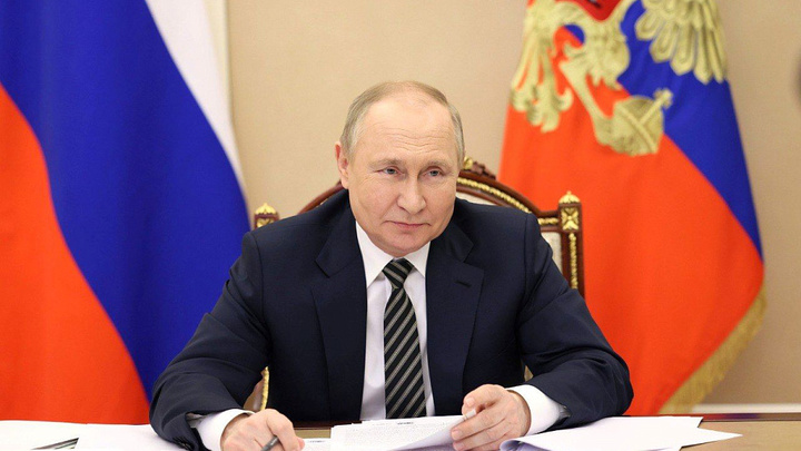 Владимир Путин поздравил жителей Кубани с 85-летием со дня образования