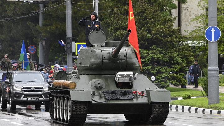 Парад Победы 9 мая 2024 года в Новороссийске: онлайн-трансляция