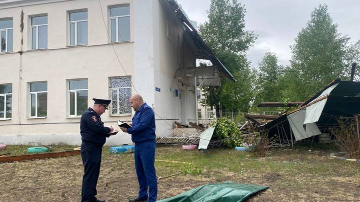 Прокуратура начала проверку из-за сорванной ветром крыши в школе Борзи