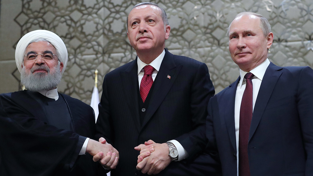 Путин: Россия, Турция и Иран снизили насилие в Сирии Путин: Россия, Турция и Иран снизили насилие в Сирии