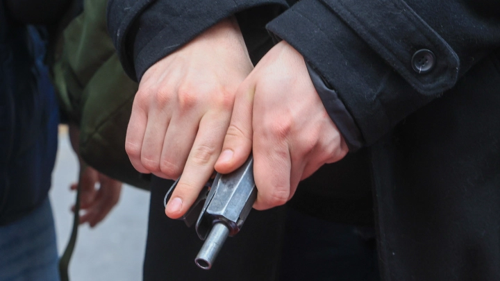 Студент открыл стрельбу в колледже Нового Уренгоя