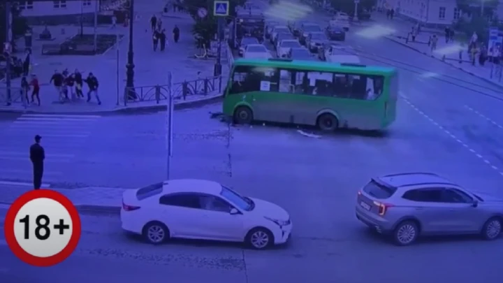 Что известно о ДТП с автобусом в Екатеринбурге, который задавил четверых прохожих у храма
