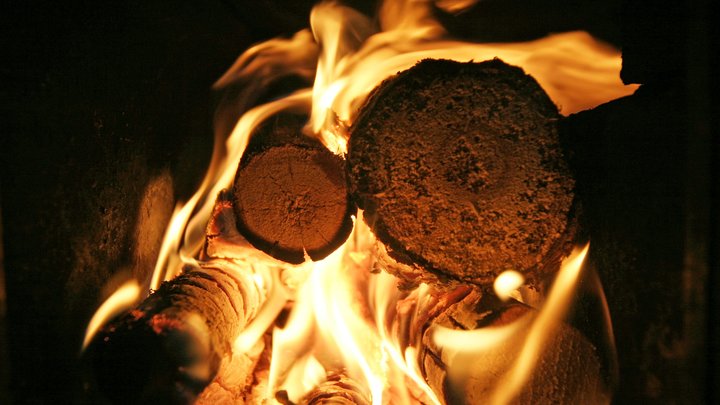 Пять очагов. Для тушения пожаров под Рязанью привлекли авиацию Минобороны