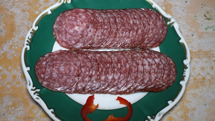 Опасная еда на каждом столе: Онколог подсказал, как избавиться от балласта питания