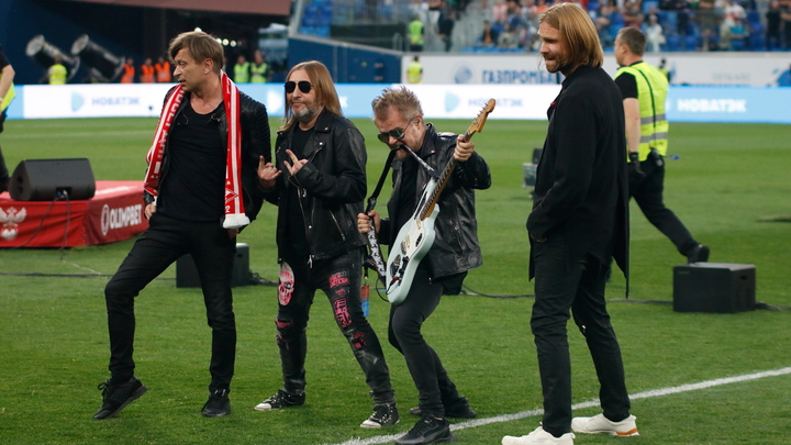 Группа Би-2 - с нелюбовью к России: Вы превратились в животных