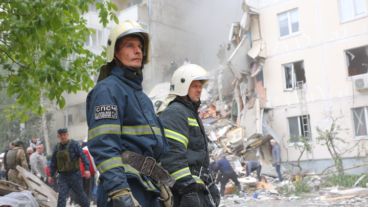 Мощный взрыв в пятиэтажке Нижнего Тагила. Обвалился подъезд с жильцами