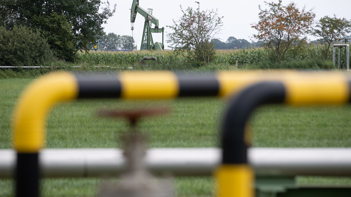 Саудиты хотят демпинговать? Bloomberg узнал о планах снизить цену нефти для Европы до 25 долларов