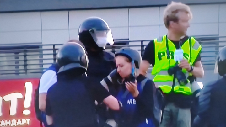 Запрещённое видео о белорусском майдане: Аргументов у протестующих два...