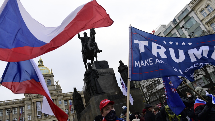 А Трамп-то не настоящий!: Речь проигравшего за президента прочитал робот, уверены конспирологи