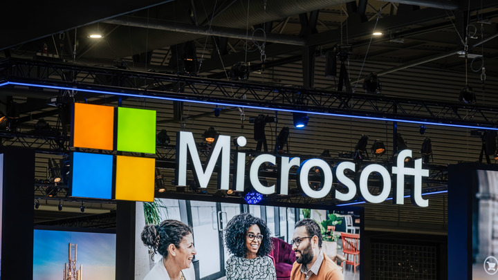 Microsoft приостанавливает продажи товаров и предоставление услуг в России