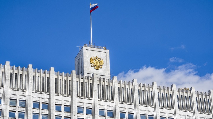 Россия ввела контрсанкции против иностранных перевозчиков: Кого затронут новые ограничения