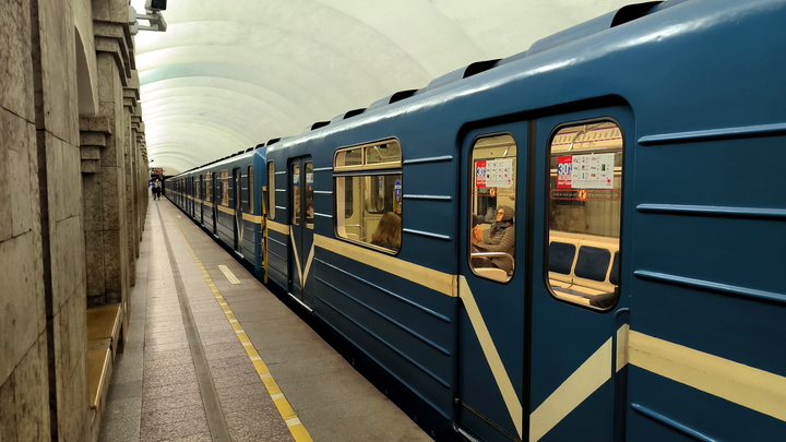Скидок больше нет: в Петербурге изменят стоимость проезда на общественном транспорте