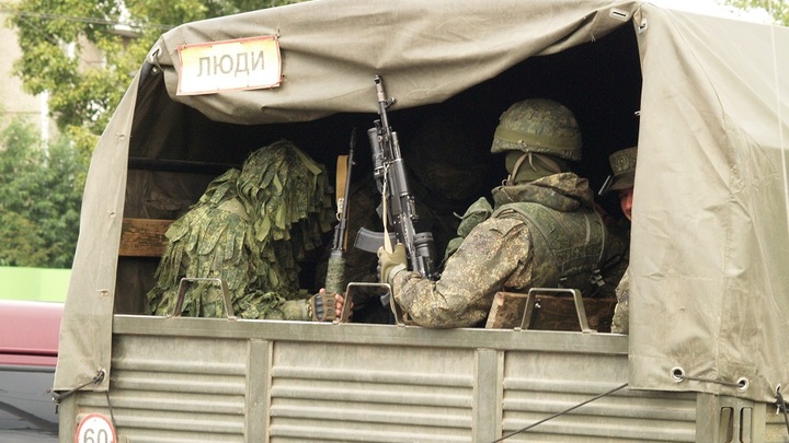 В Ростове-на-Дону полицейские задержали молодого человека на самокате за попытку совершить диверсию