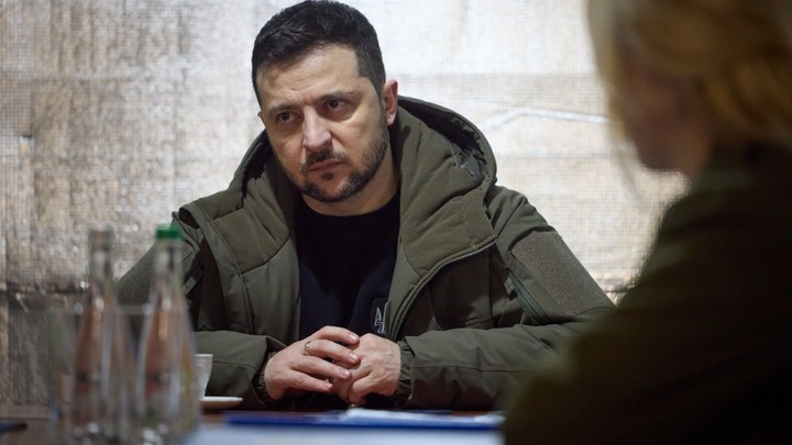 Помощь Запада оказалась пшиком: Зеленский признался в провале на фронте