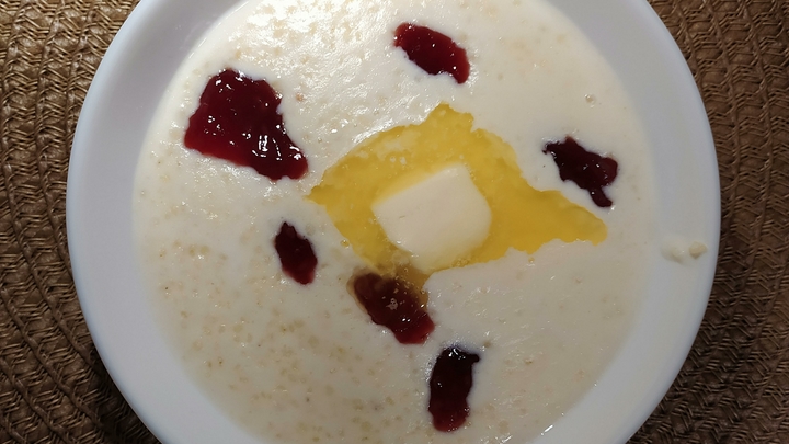 Опасный завтрак. Роскачество нашло пестициды и сор в каше быстрого приготовления