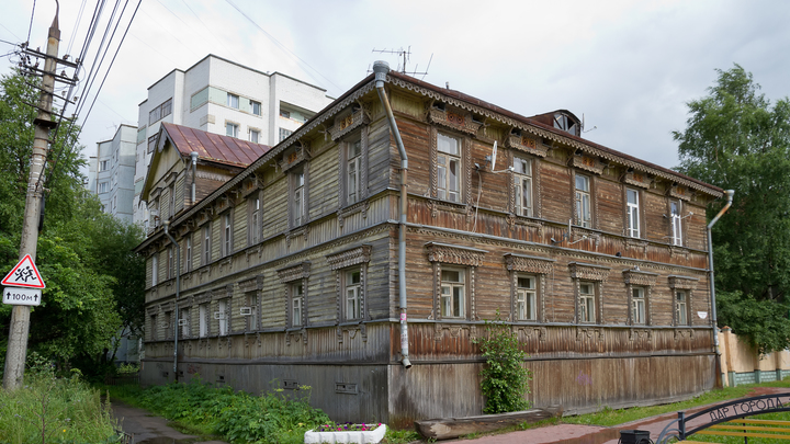 Четыре аварийных многоквартирных дома снесут в Новосибирске