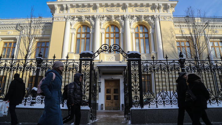 ЦБ объявил о планах ввести 4, но задействовать 2 лимита на выдачу ипотеки