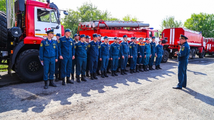 Отряд пожарных и спасателей из Курганской области отправили в cоседний регион