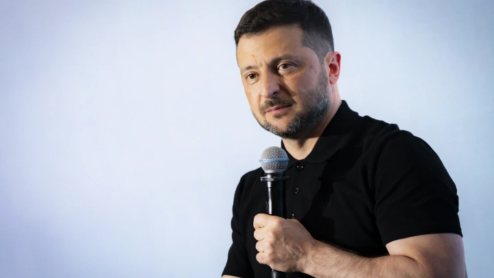 Зеленский прекратил истерику и признал победу Путина