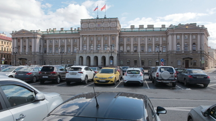 В Санкт-Петербурге закрылся сад Мариинского дворца