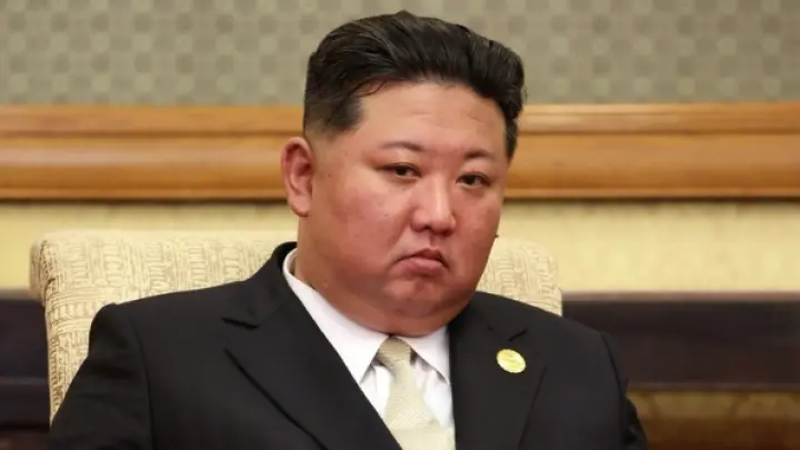 В КНДР запретили употреблять слова караоке, гамбургер и мороженое