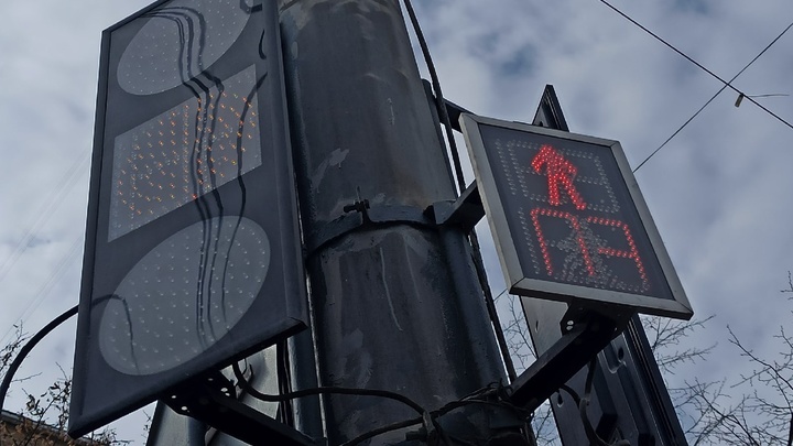 В центре Челябинска 14 октября отключат светофор на магистральной улице