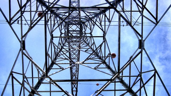 В Анапе после ливней без света остаются девять тысяч человек