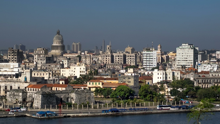 Санкции не помогли. Русские туристы теперь могут расплачиваться картами Мир на Кубе